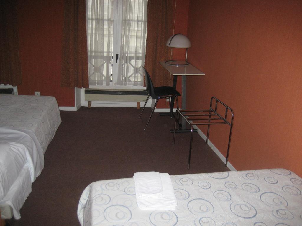 Hotel Meteore Paris Zimmer foto