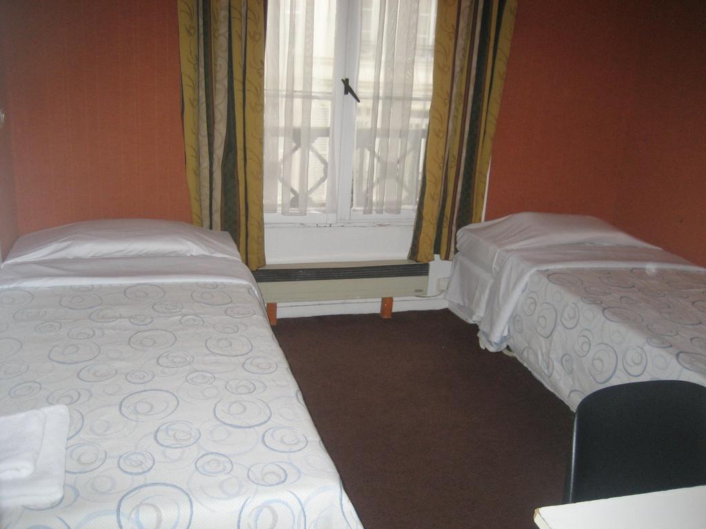 Hotel Meteore Paris Zimmer foto